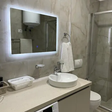 Apartmán Luxury Next To Us Embassy *