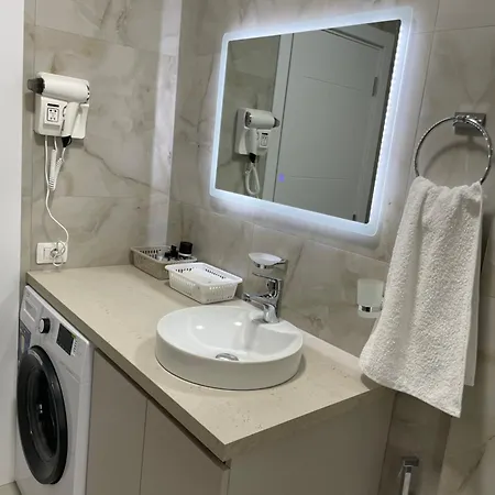 Luxury Next To Us Embassy *